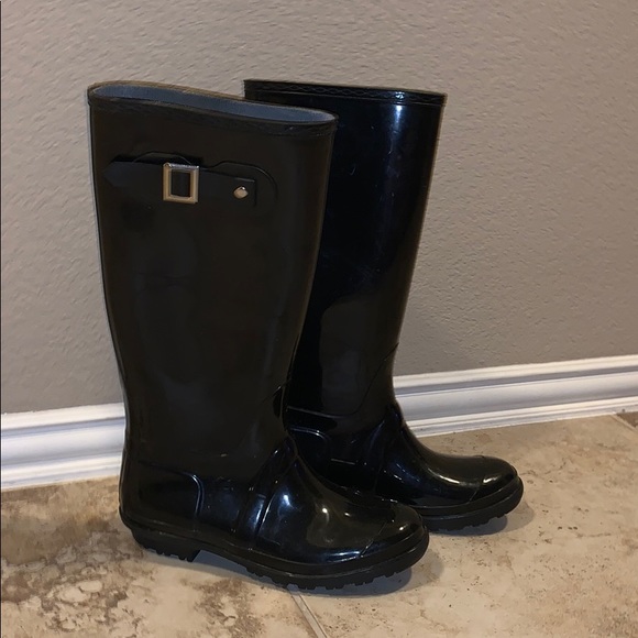 Itasca Shoes - Black Rain Boots!!